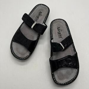 Alegria Women's Karmen Black Metallica Fun Wedge Sandal Size 37
